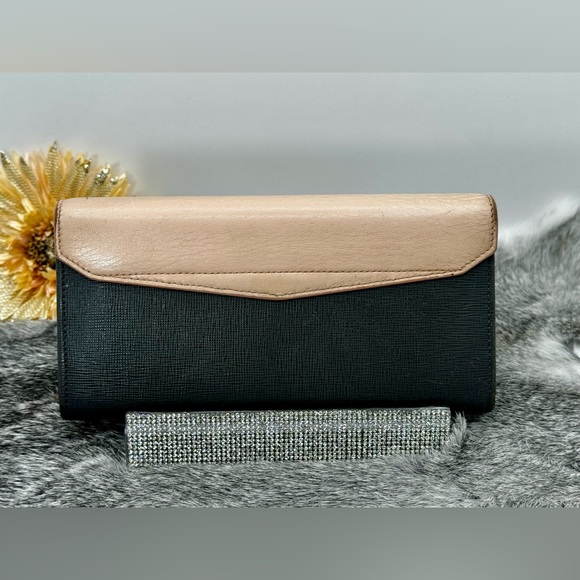Fendi 2 Jours Leather Long Wallet - Picture 14 of 16